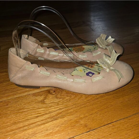 Born Ballet Flats Womans Size 11 - Picture 1 of 7